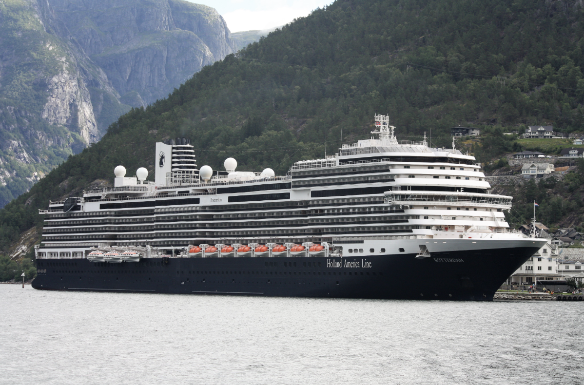 Cruise Ship